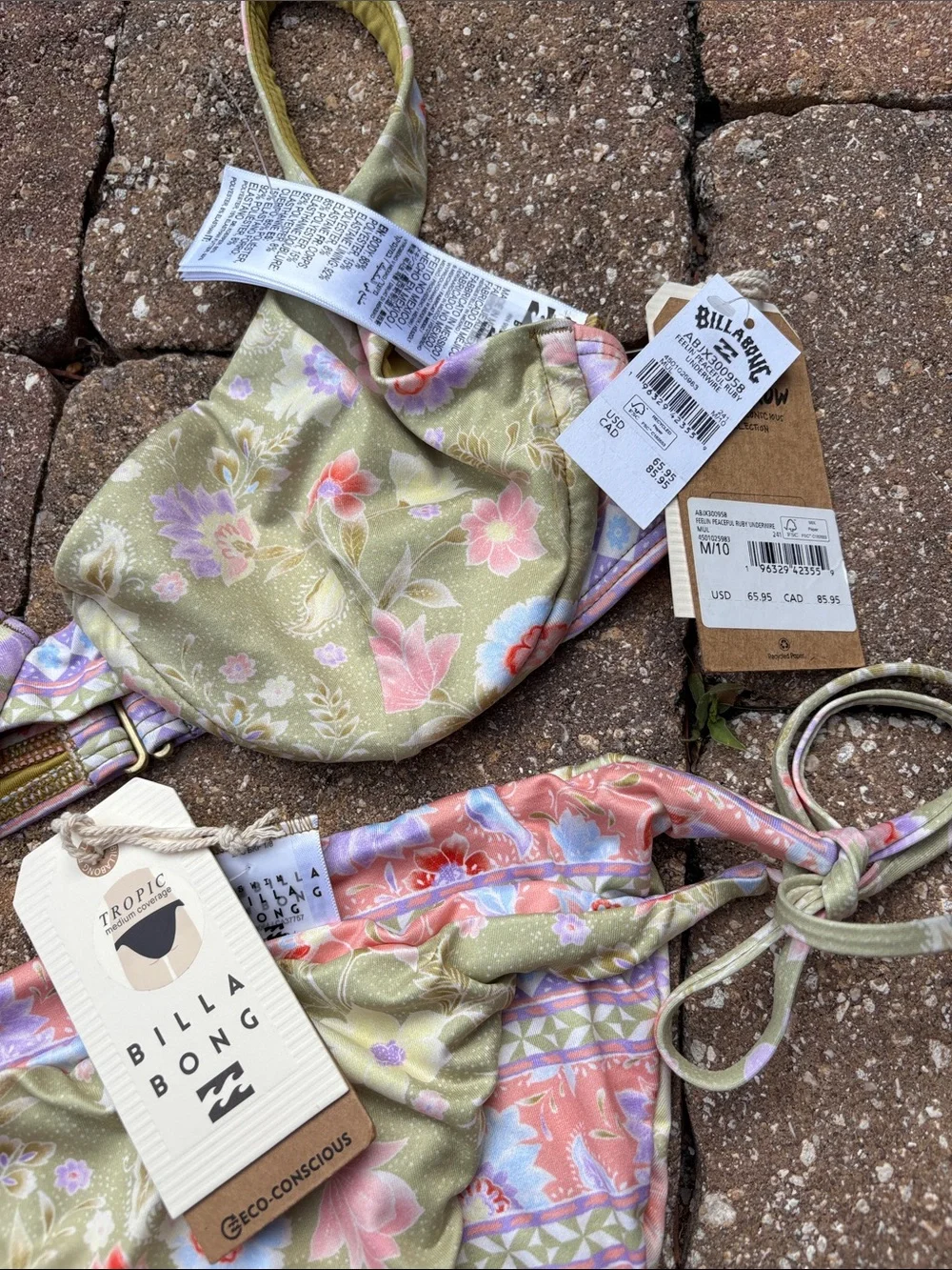 NWT Reversible Billabong Feelin Peaceful Tie Tropic Bikini Set